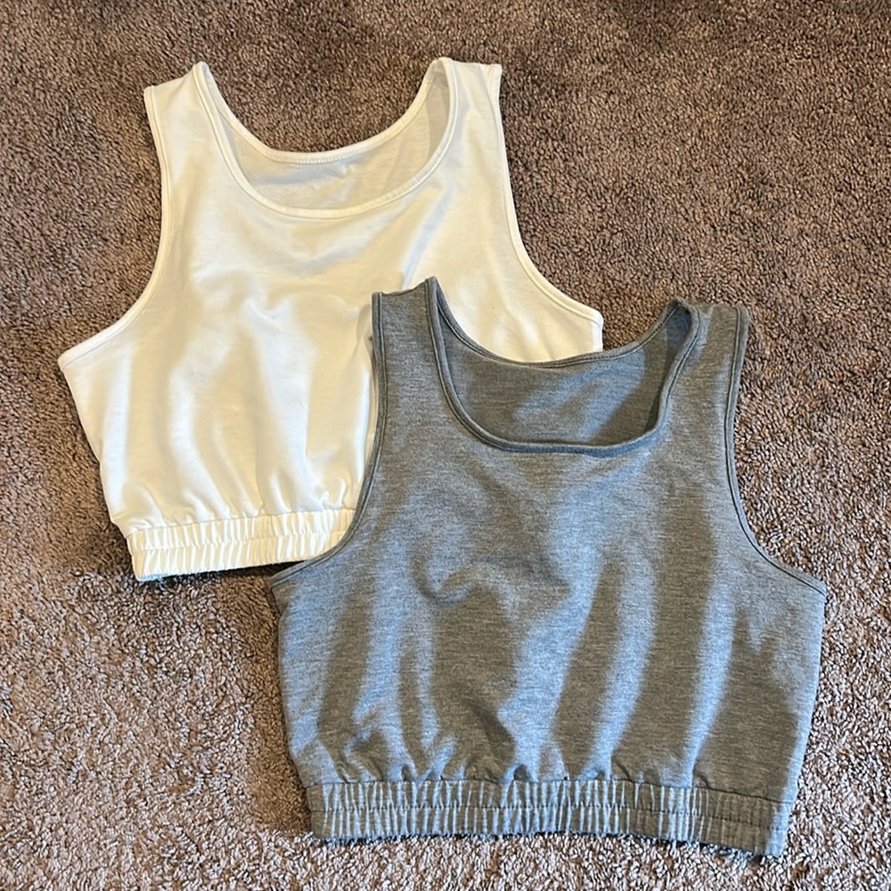 Everyday Scoop Neck Crop Tank - White & Gray